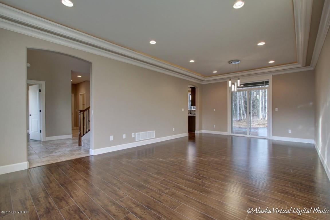 5900 N Telluride Cir, Wasilla, United States 99654