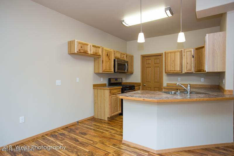 7152 S Hayfield Road, Wasilla, AK 99654