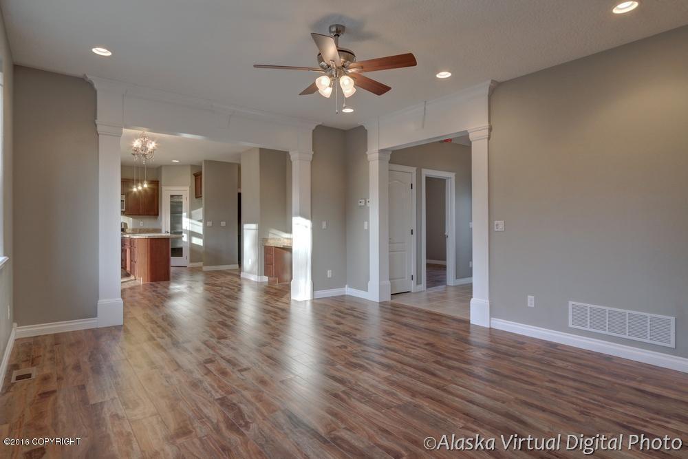 212 W Celtic Circle, Wasilla, AK 99654