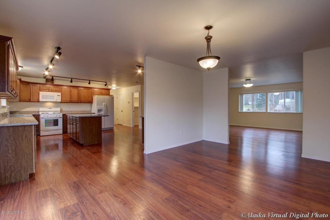 4680 E Mosswood Drive, Wasilla, AK 99654
