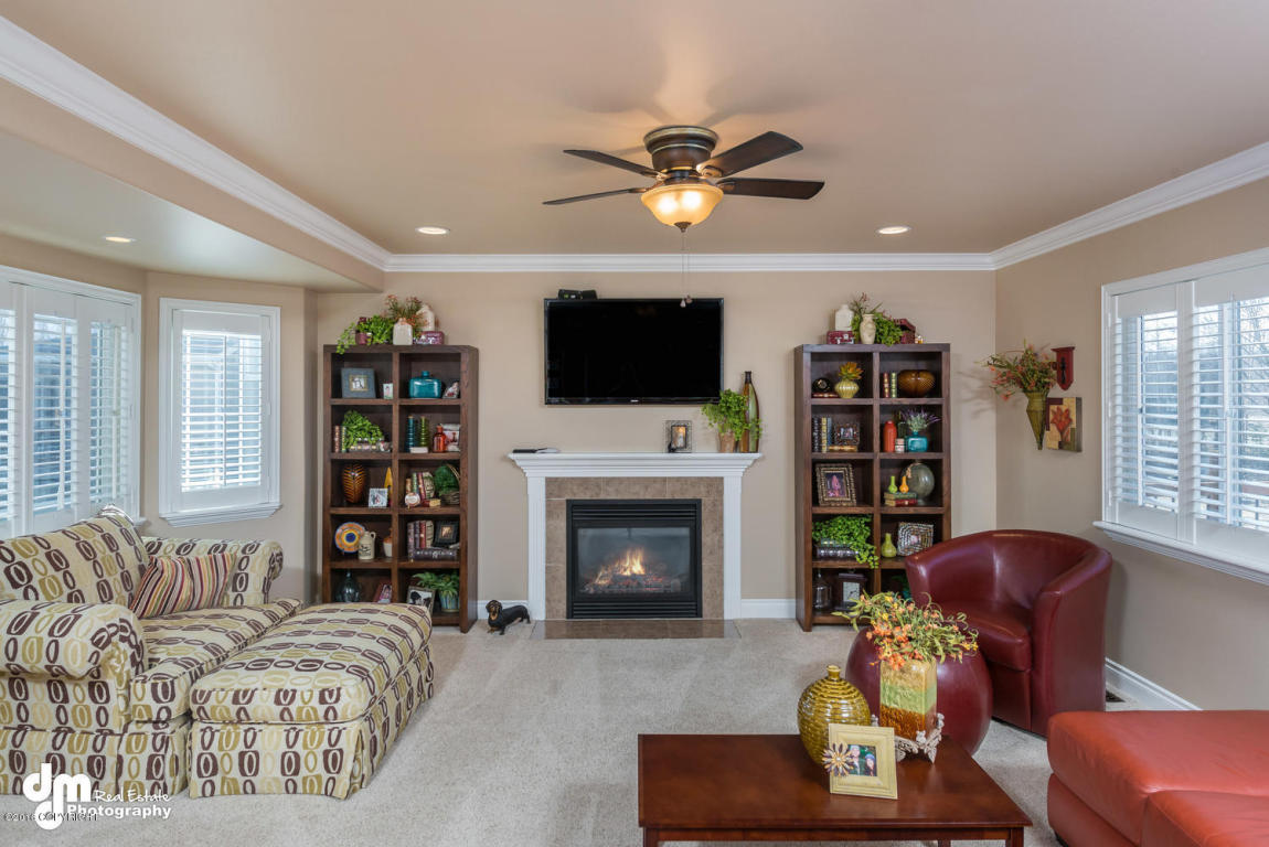 2548 S Gallop Circle, Wasilla, AK 99654