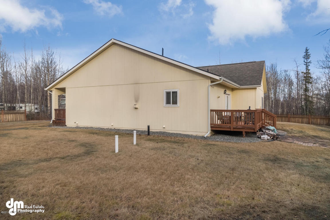 1061 S Serrano Drive, Wasilla, AK 99654