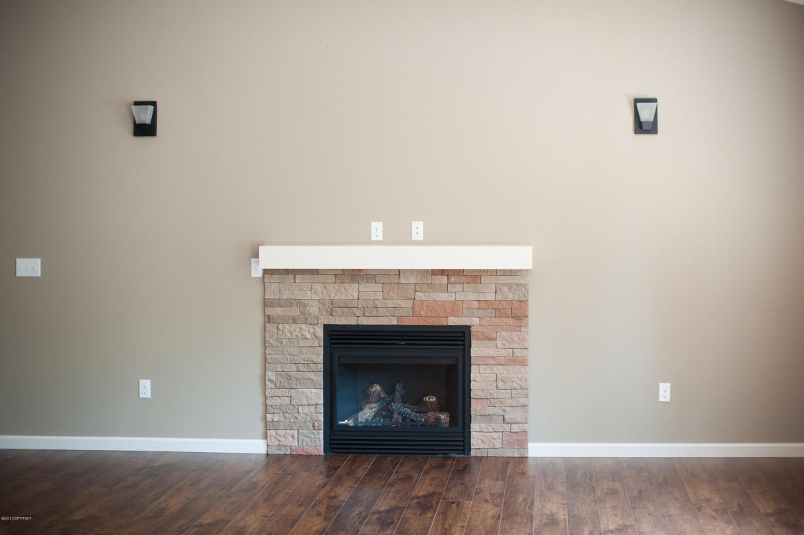 4513 E Mary Martin Dr, Wasilla, United States 99654