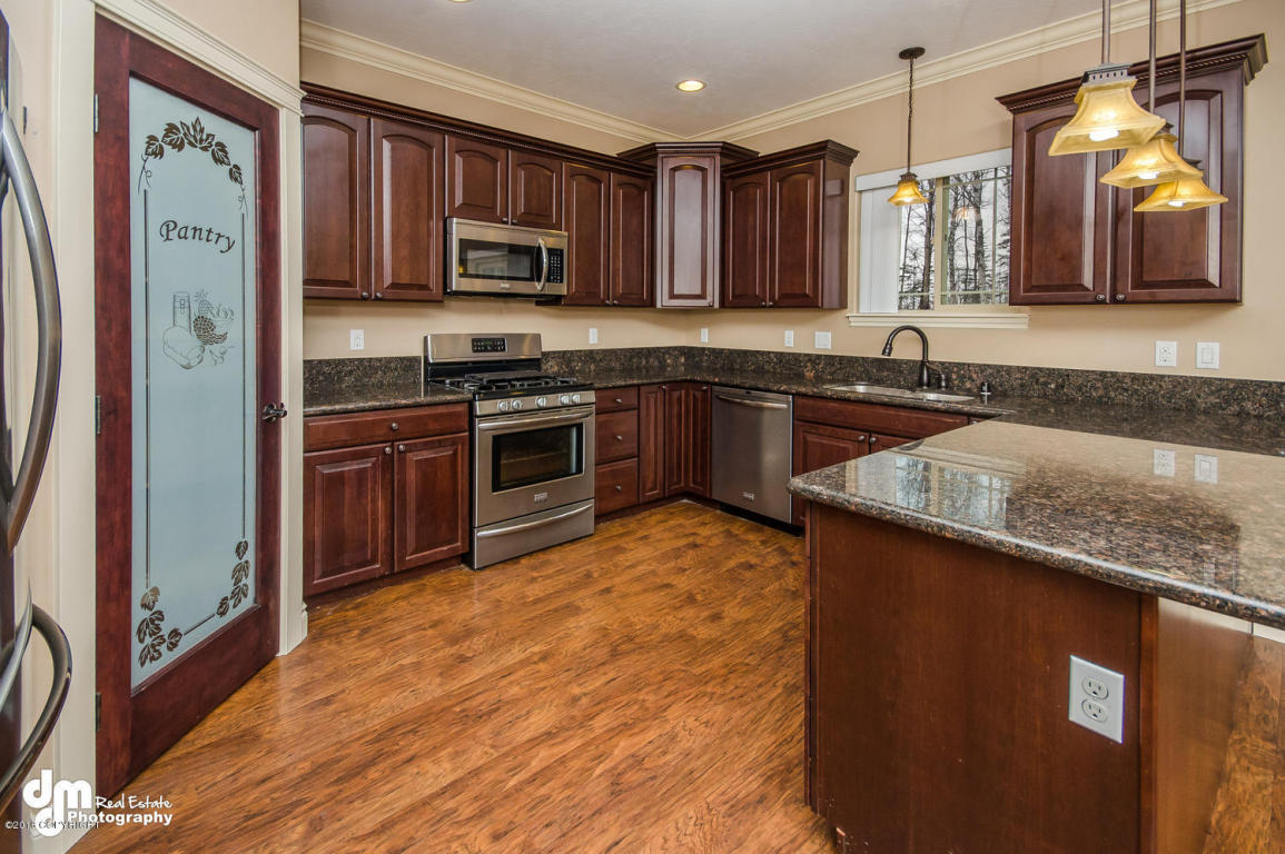 181 W Riverdance Circle, Wasilla, AK 99654