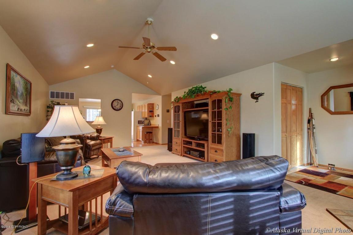 6861 W Dow Drive, Wasilla, AK 99654