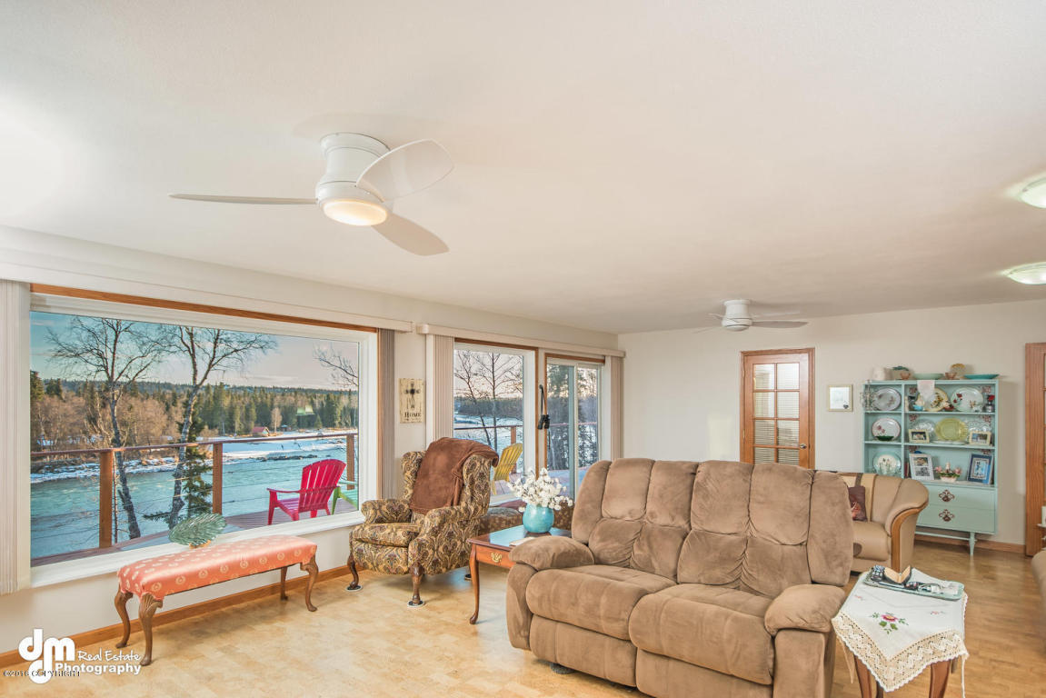 443 W Riverview Ave, Soldotna, United States 99669