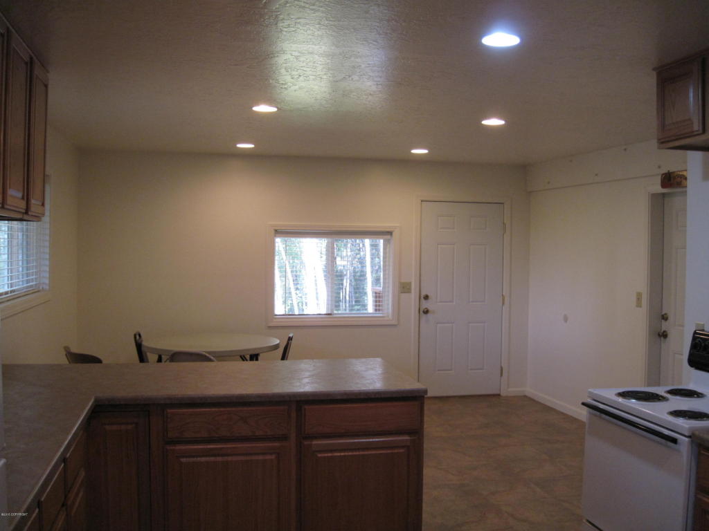 19994 E Goshawk Way, Willow, AK 99688