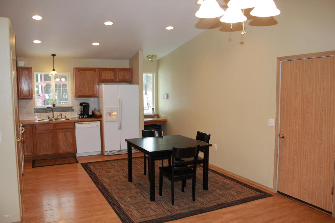 3039 N Enchanted Cir, Houston, United States 99694