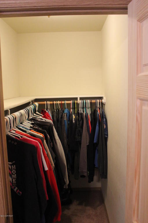 3039 N Enchanted Cir, Houston, United States 99694