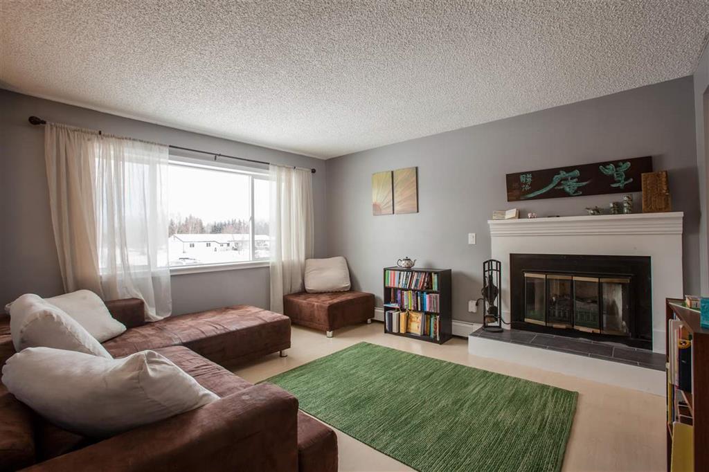 1612 Palomino Drive, North Pole, United States 99705