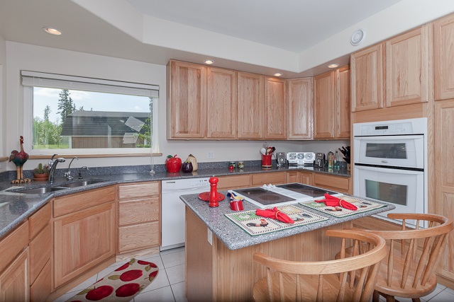 2545 Twin Lakes Drive, Fairbanks, AK 99709