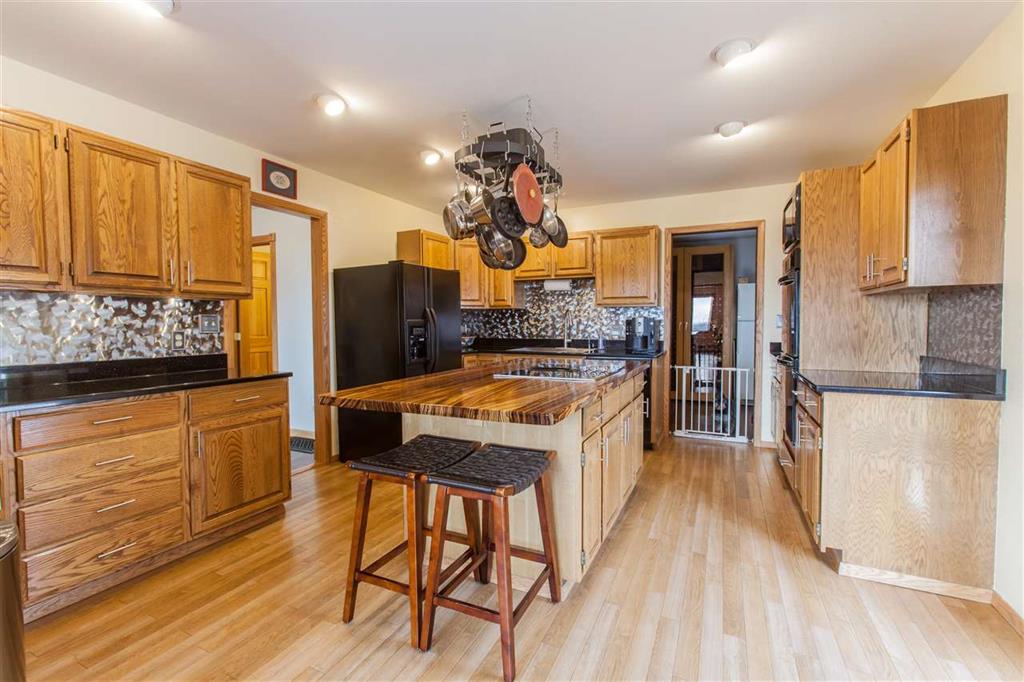 1304 Farmers Loop Road, Fairbanks, United States 99709