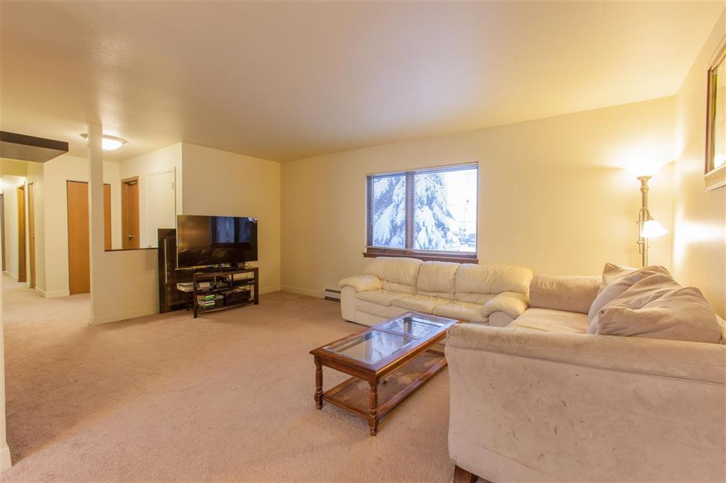 1257 Sutton Loop, Fairbanks, United States 99709