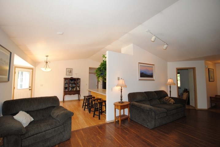 1536 GILMORE TRAIL, Fairbanks, United States 99712