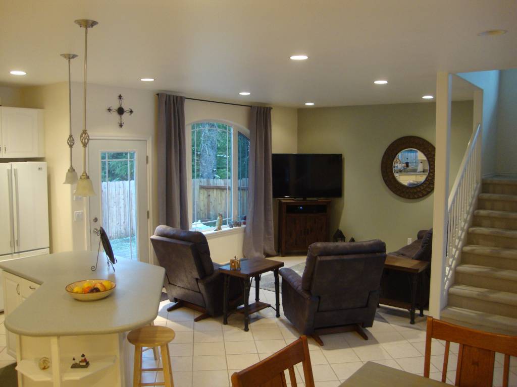 9891 Lone WolfDr, Juneau, AK 99801