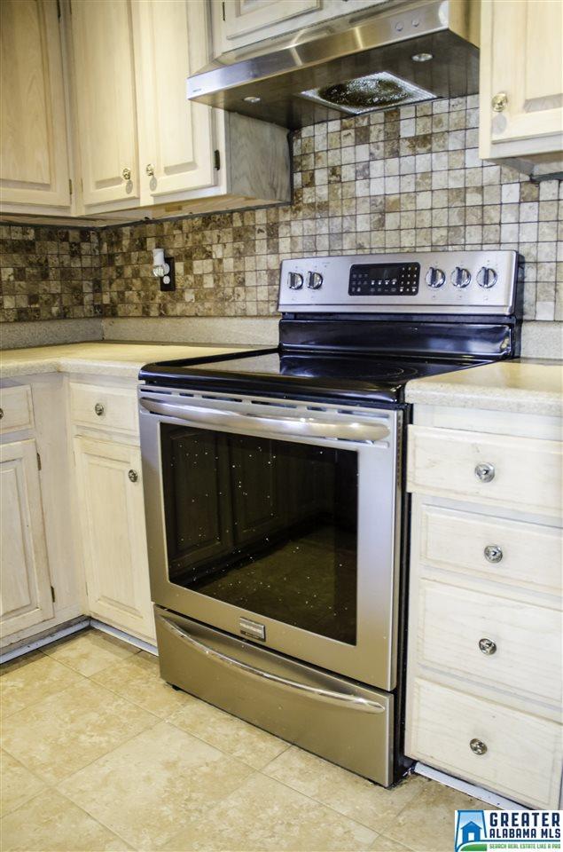 137 JASMINE DR, Alabaster, AL 35007