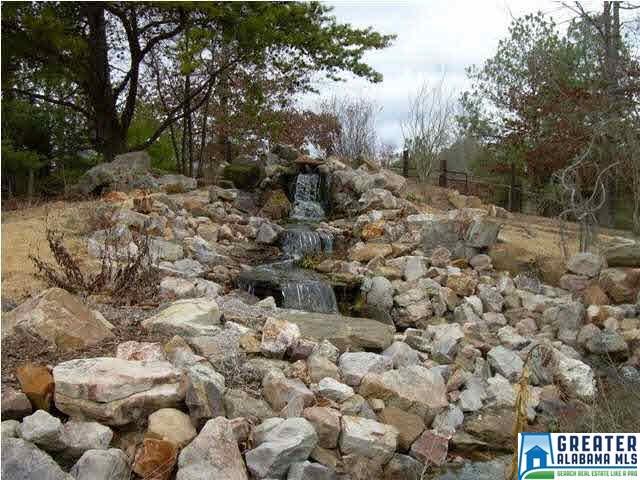 309 CARRIAGE LN, Alabaster, AL 35007