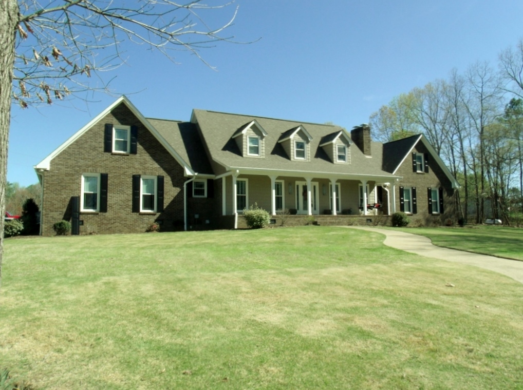 1023 HILLCREST ROAD, Arab, AL 35016