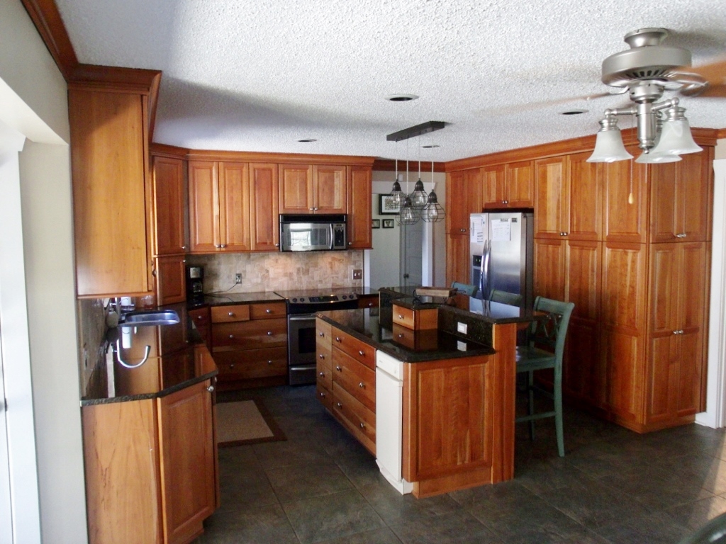 1023 HILLCREST ROAD, Arab, AL 35016