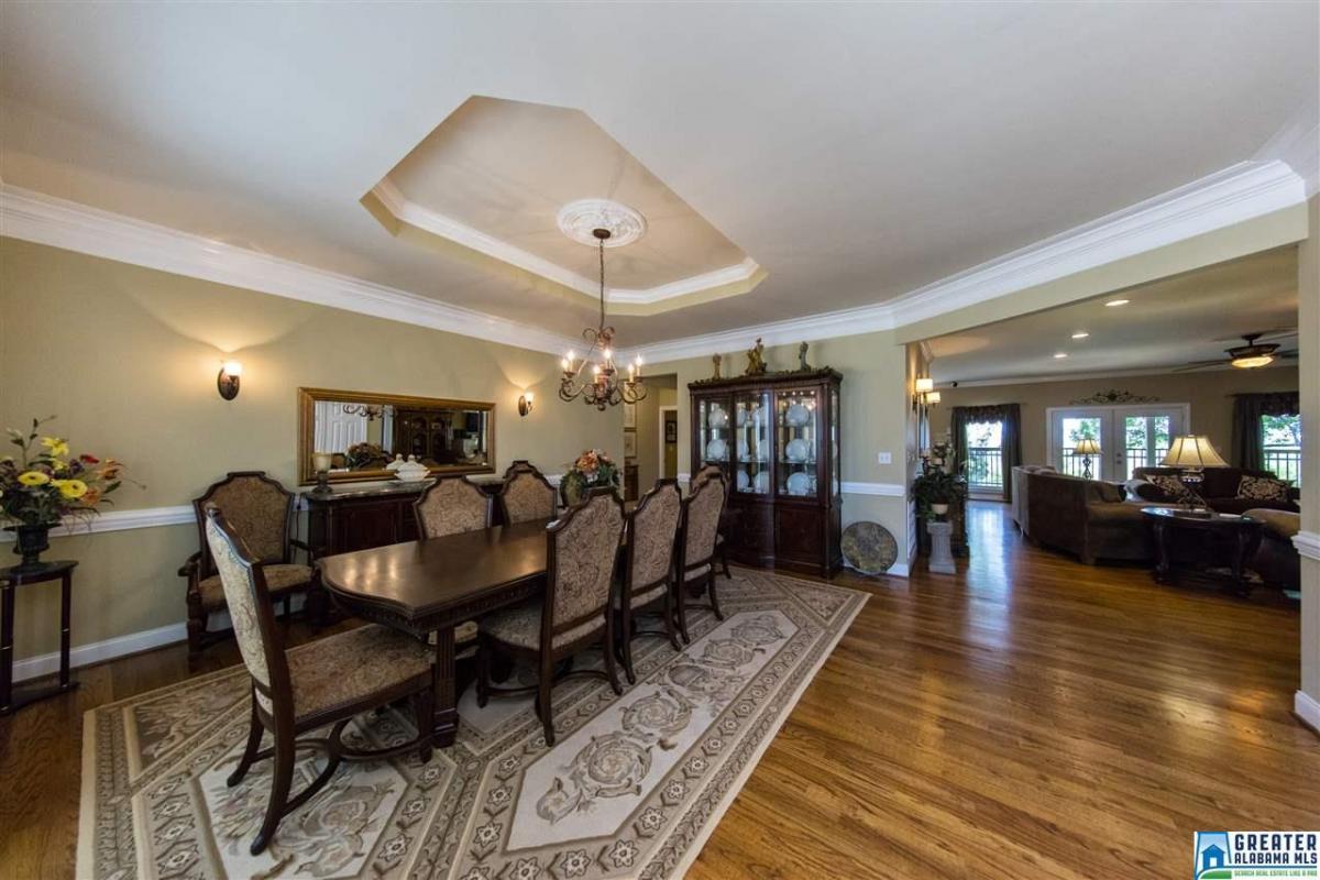 5568 SOUTH SHADES CREST RD, Birmingham, AL 35022