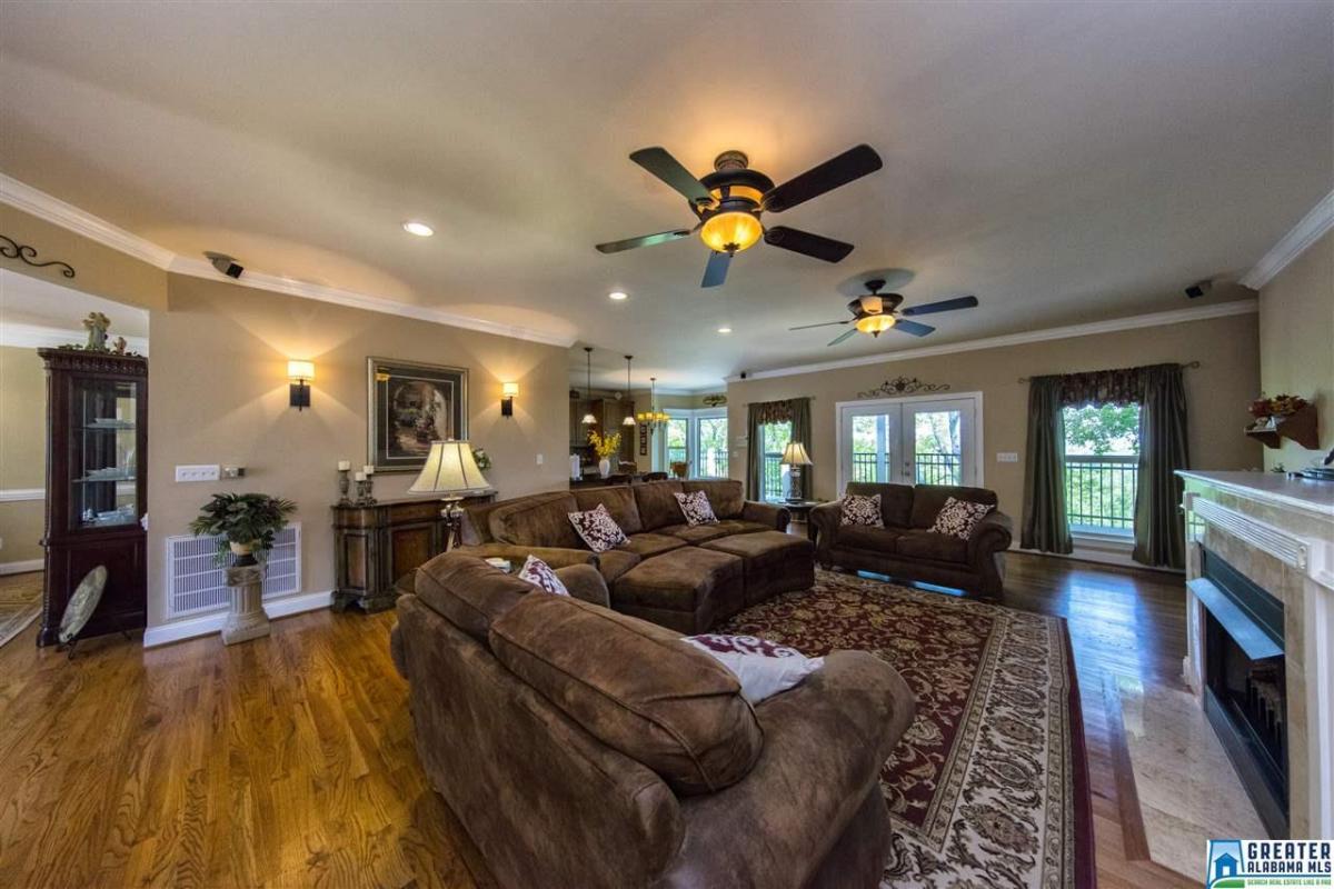5568 SOUTH SHADES CREST RD, Birmingham, AL 35022