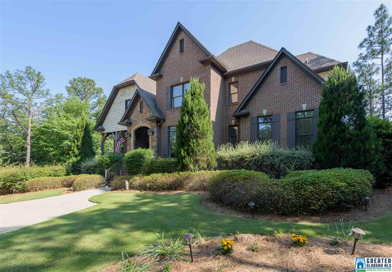 1047 GRAND OAKS DR, Hoover, AL 35022