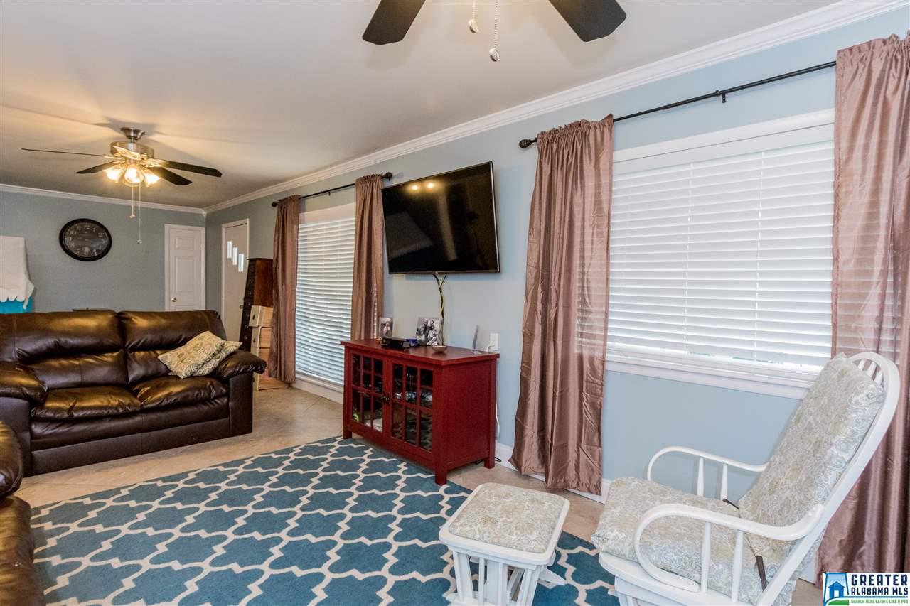 4075 LINDSEY LOOP RD, Bessemer, AL 35022