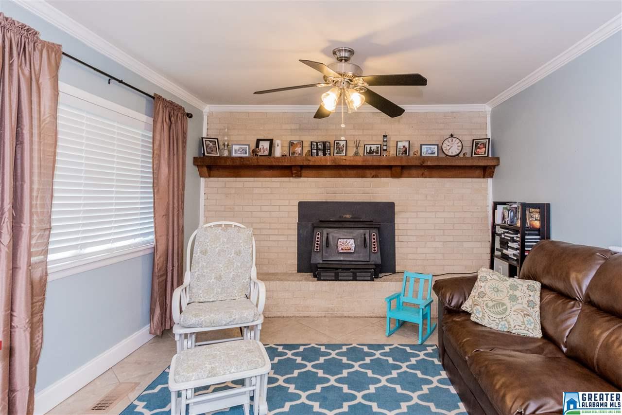 4075 LINDSEY LOOP RD, Bessemer, AL 35022