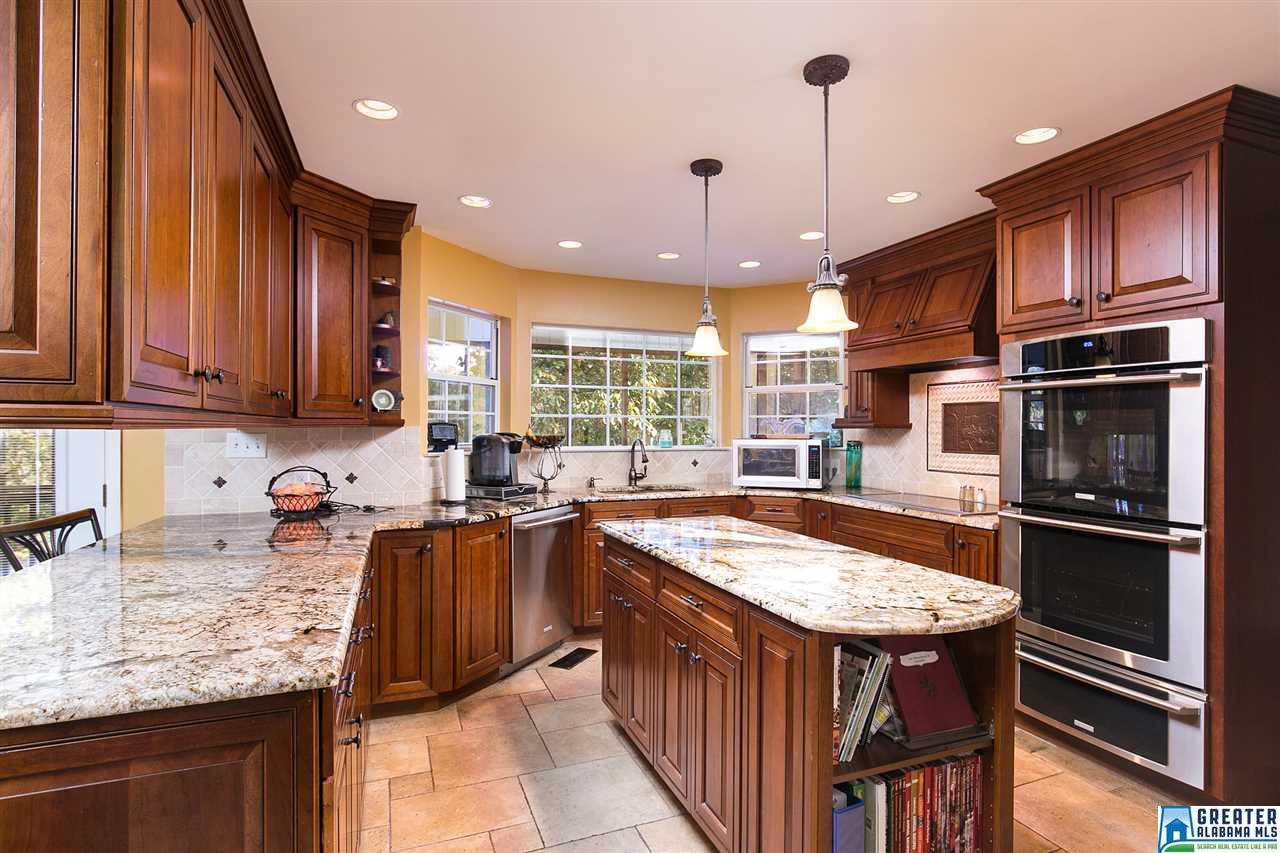 4135 MCCLENDON CHAPEL RD, Bessemer, AL 35022