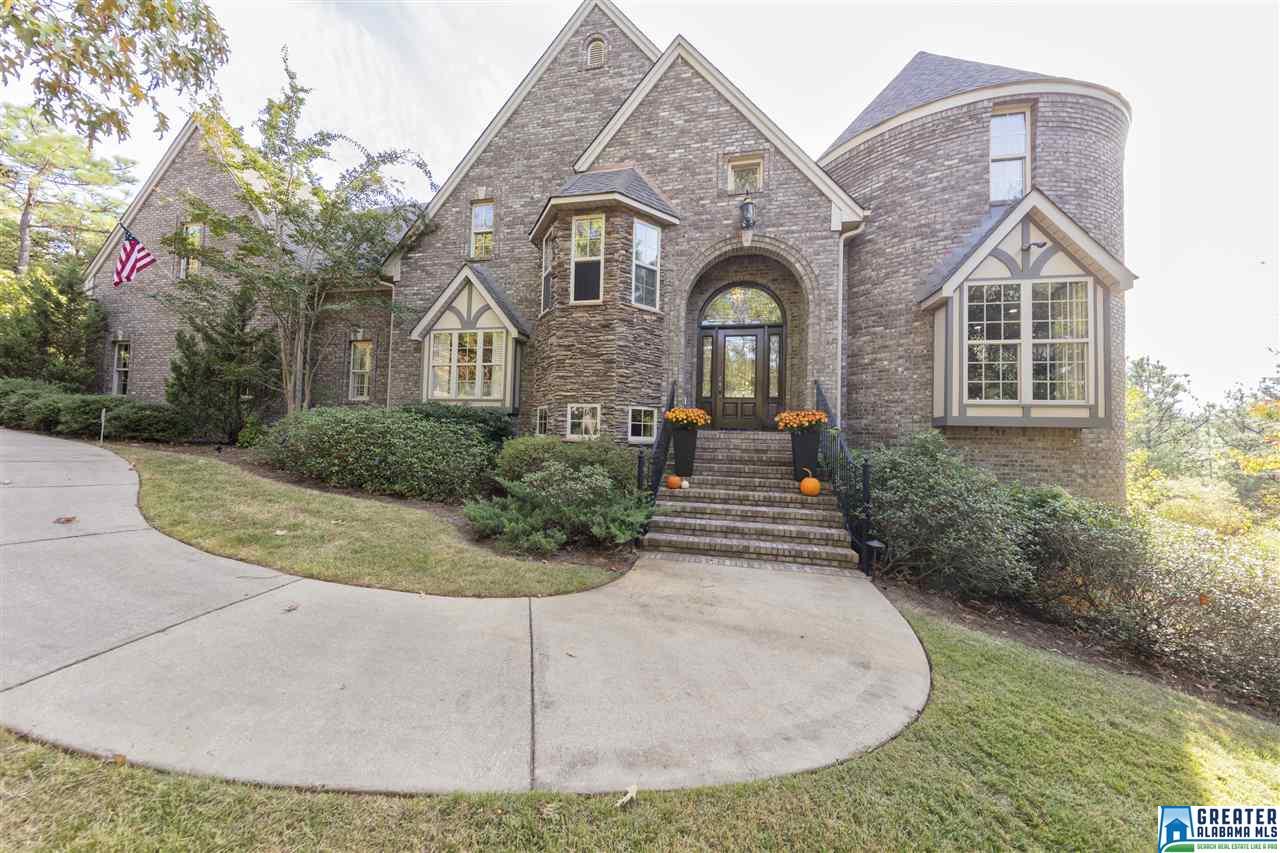 1091 GRAND OAKS DR, Hoover, AL 35022