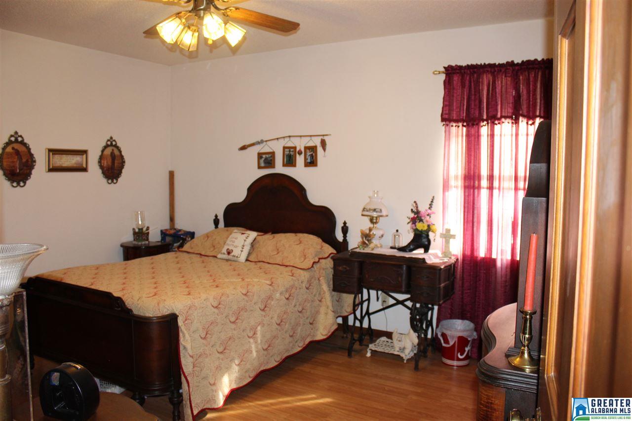 117 EDGEWOOD DR, Hueytown, AL 35023