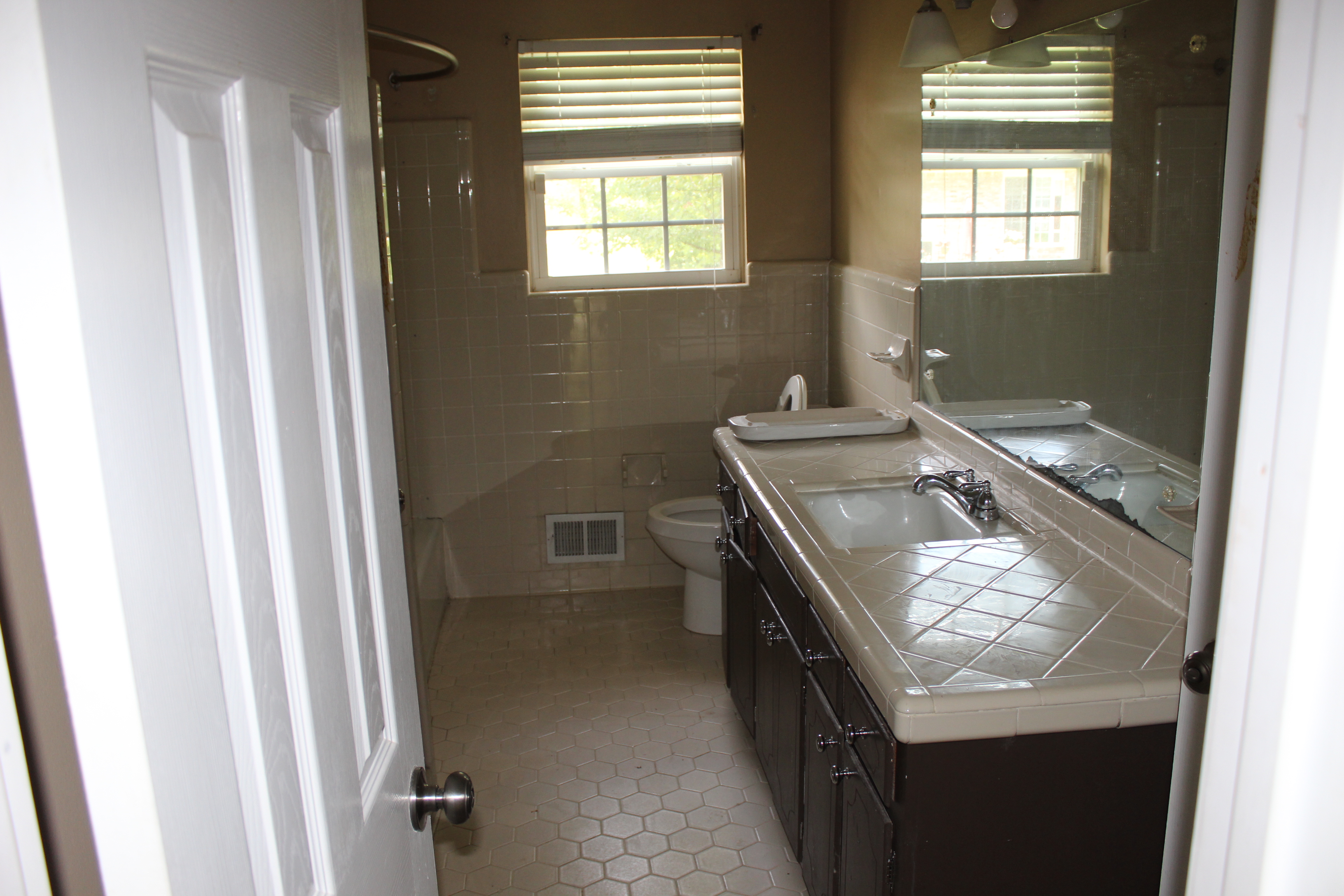 619 Fairlawn CircleHueytown, AL, 35023Jefferson County