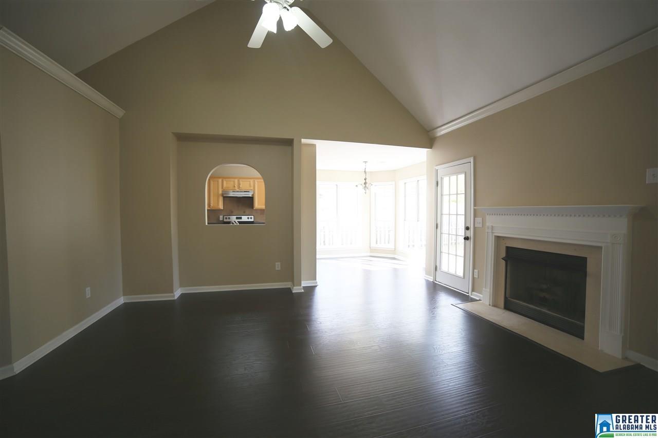 168 CAMDEN LAKE DR, Calera, AL 35040