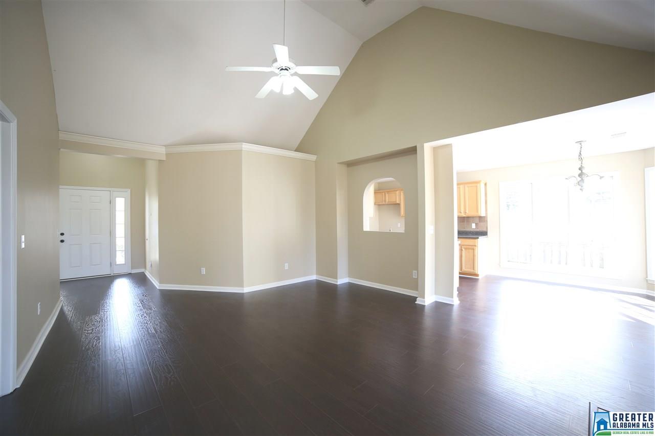 168 CAMDEN LAKE DR, Calera, AL 35040