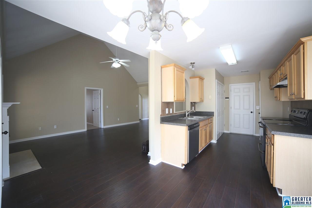 168 CAMDEN LAKE DR, Calera, AL 35040