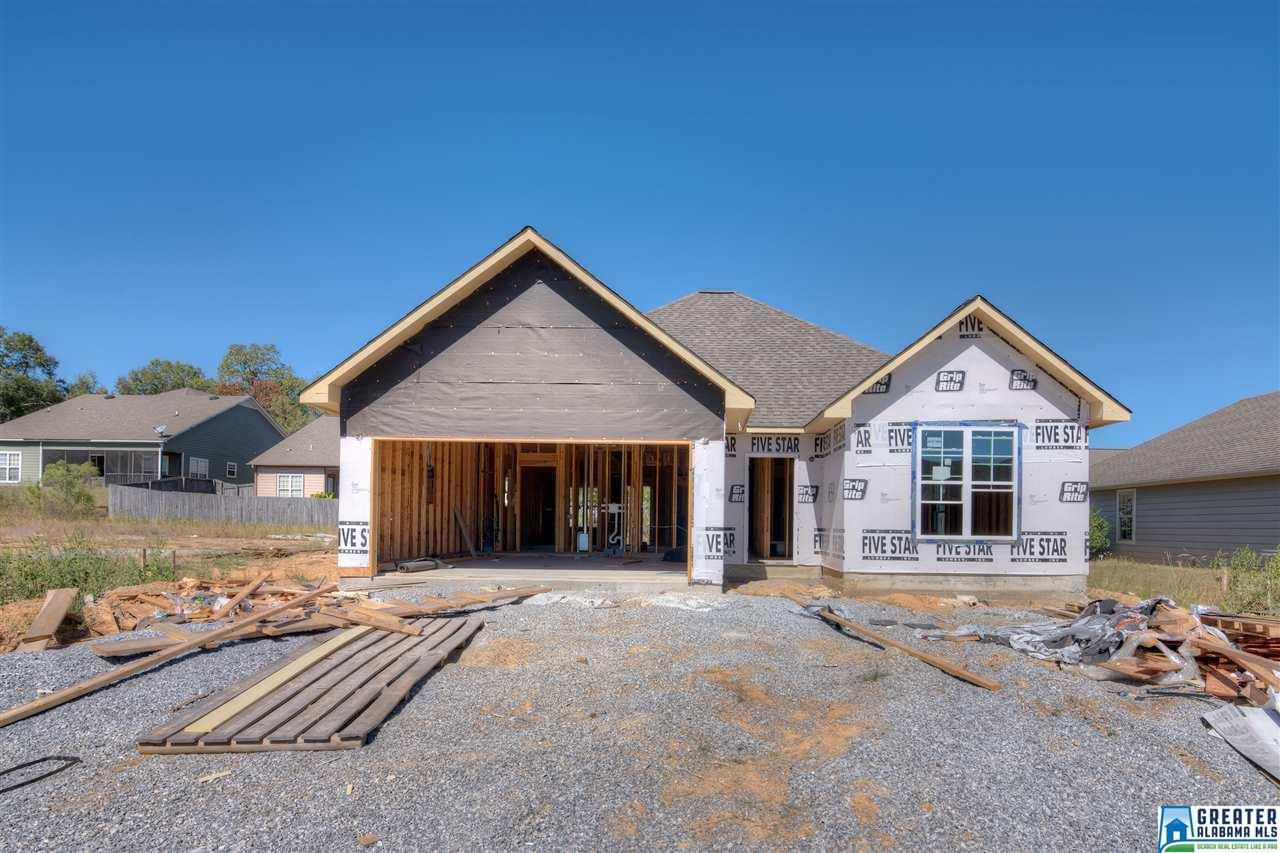 132 RIDGECREST RD, Calera, AL 35040