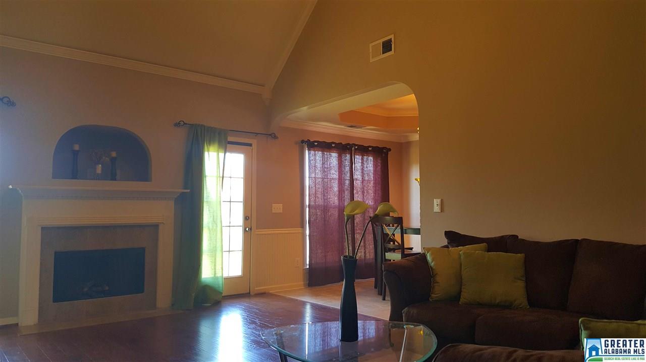 1038 EMERALD RIDGE DR, Calera, AL 35040