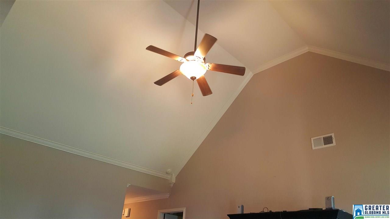 1038 EMERALD RIDGE DR, Calera, AL 35040