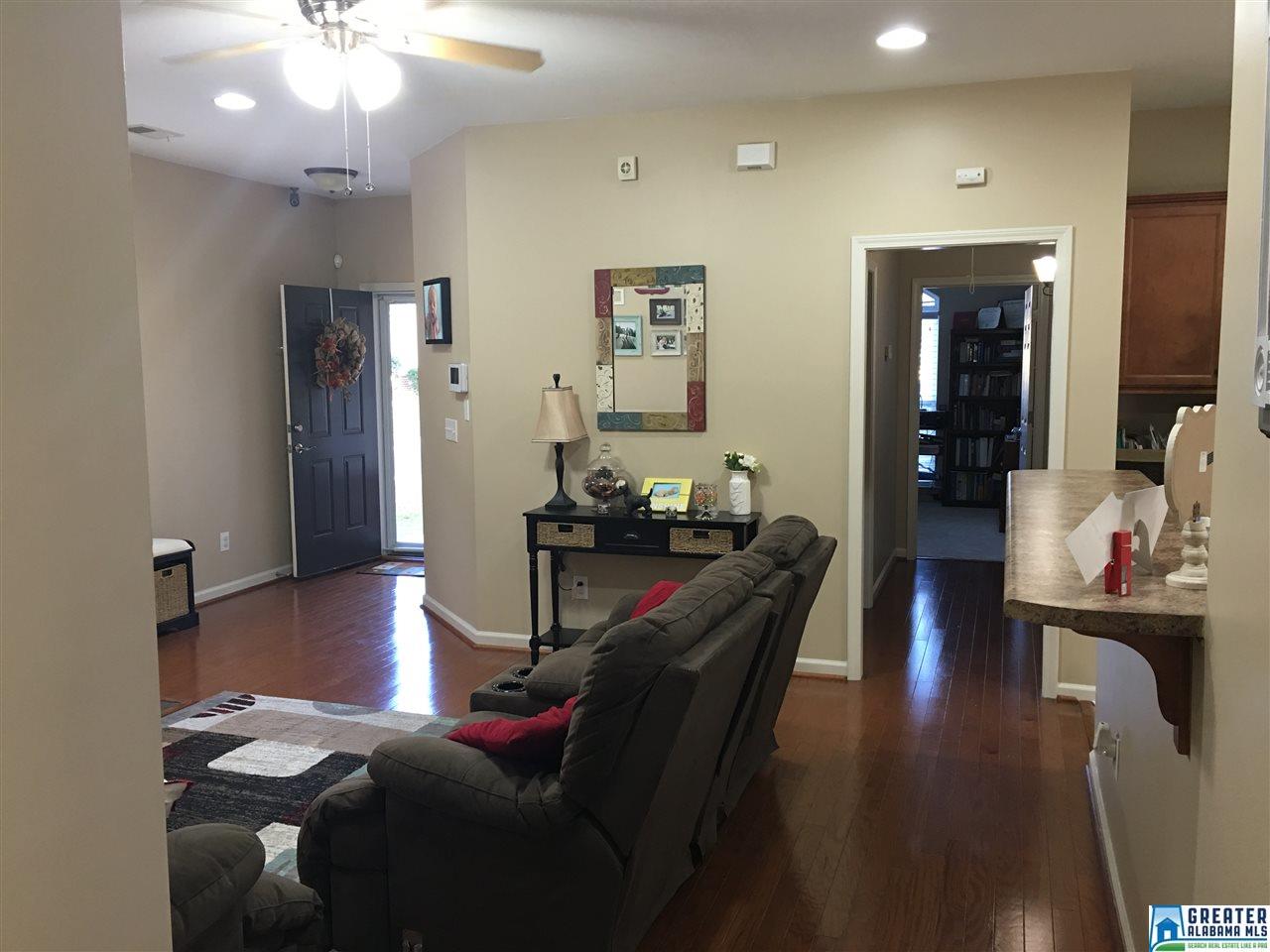 1068 FAIRBANK LN, Chelsea, AL 35043