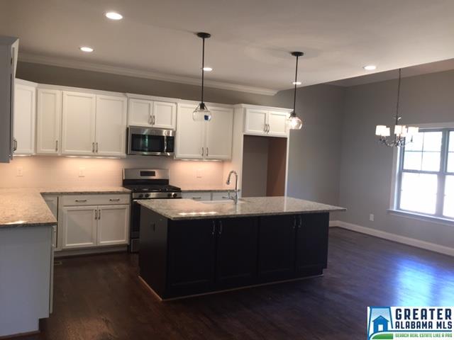 501 WILLOW BRANCH LN, Chelsea, AL 35043