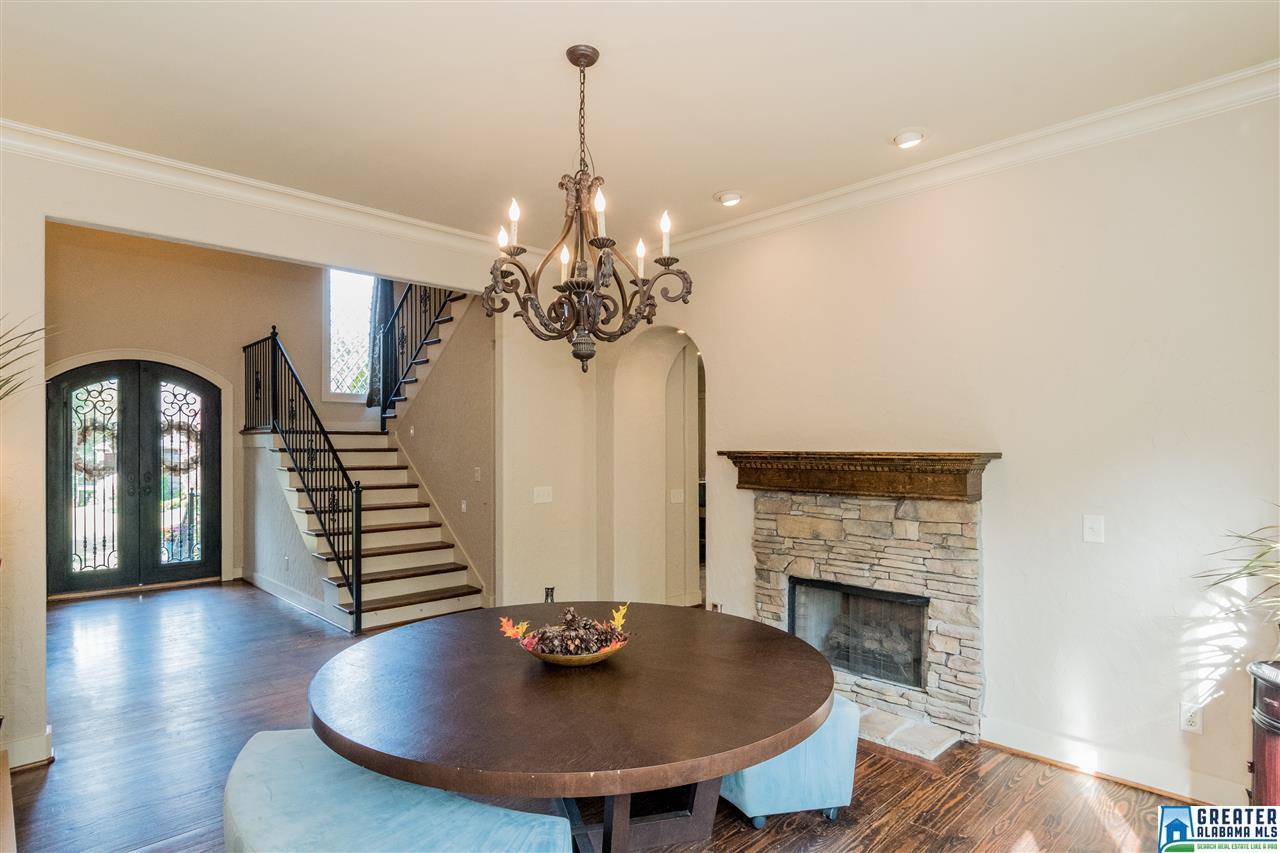 260 NORMANDY LN, Chelsea, AL 35043