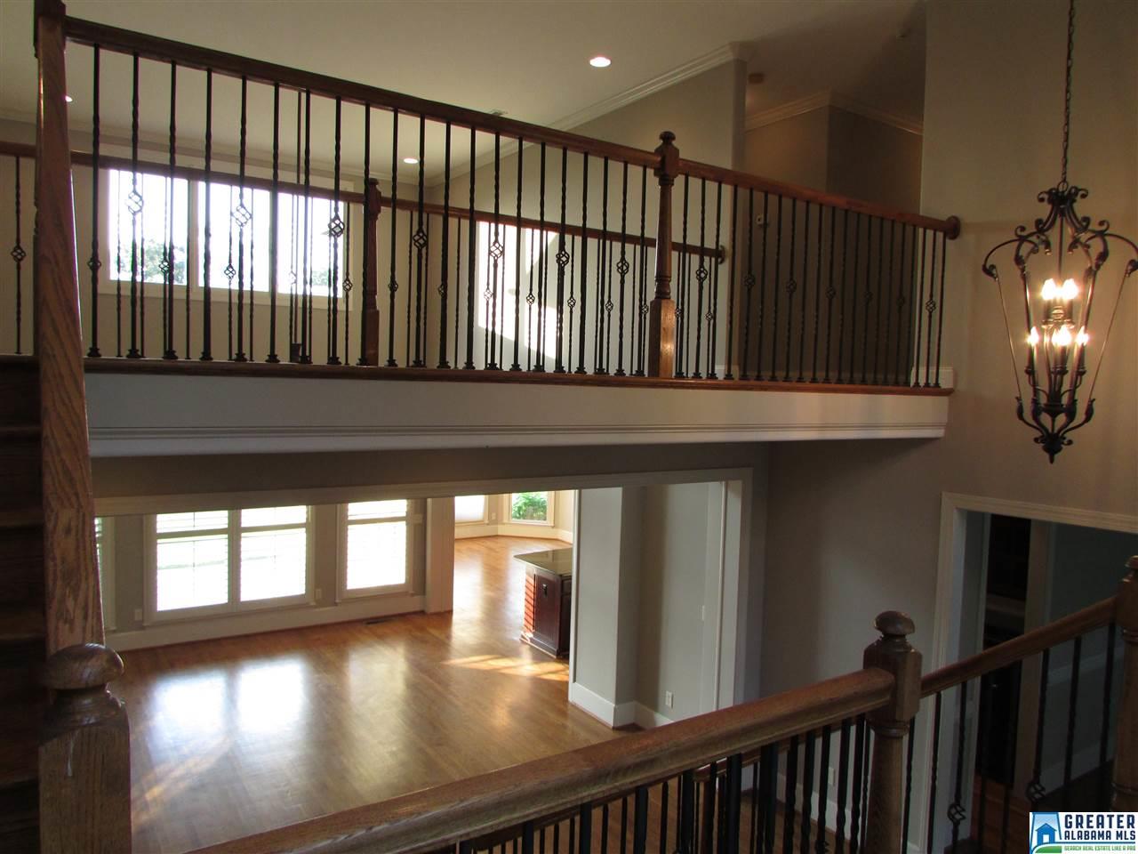 814 TARA DR, Chelsea, AL 35043