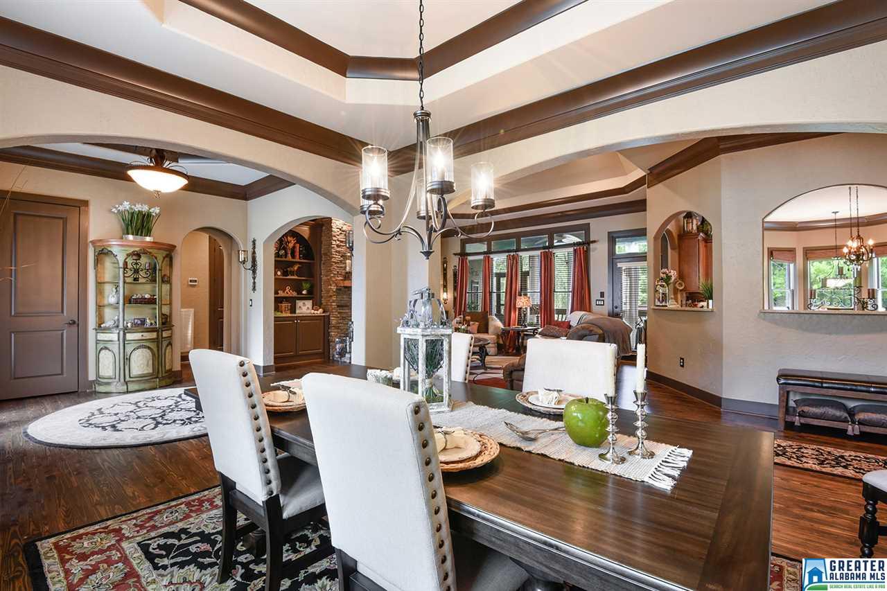 329 NORMANDY LN, Chelsea, AL 35043