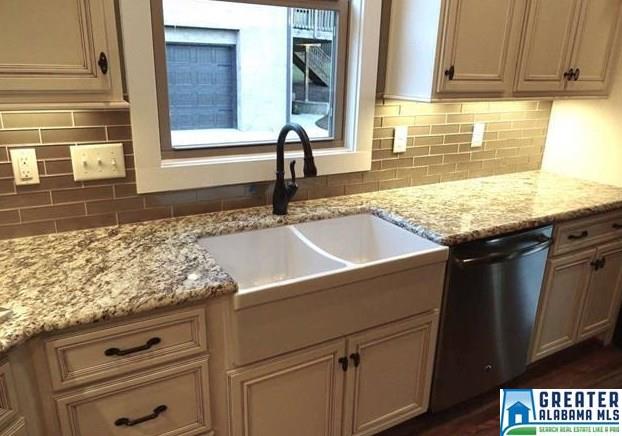 276 NORMANDY LN, Chelsea, AL 35043