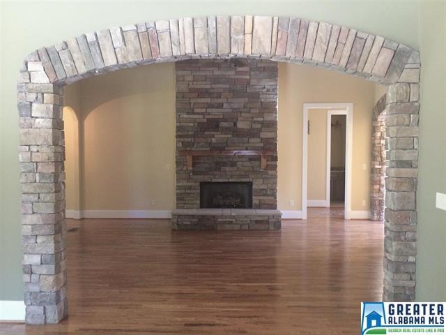 276 NORMANDY LN, Chelsea, AL 35043