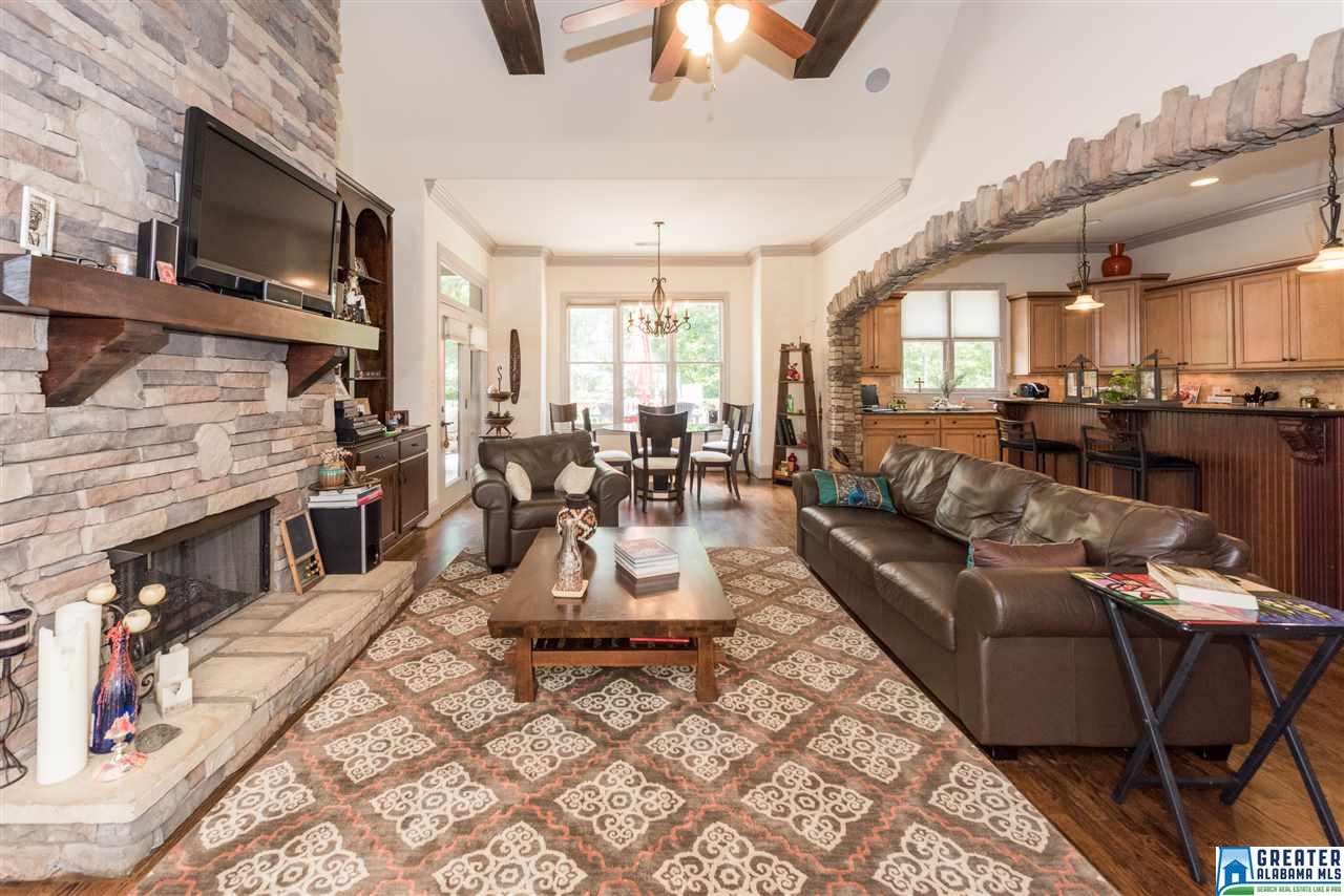 313 NORMANDY LN, Chelsea, AL 35043