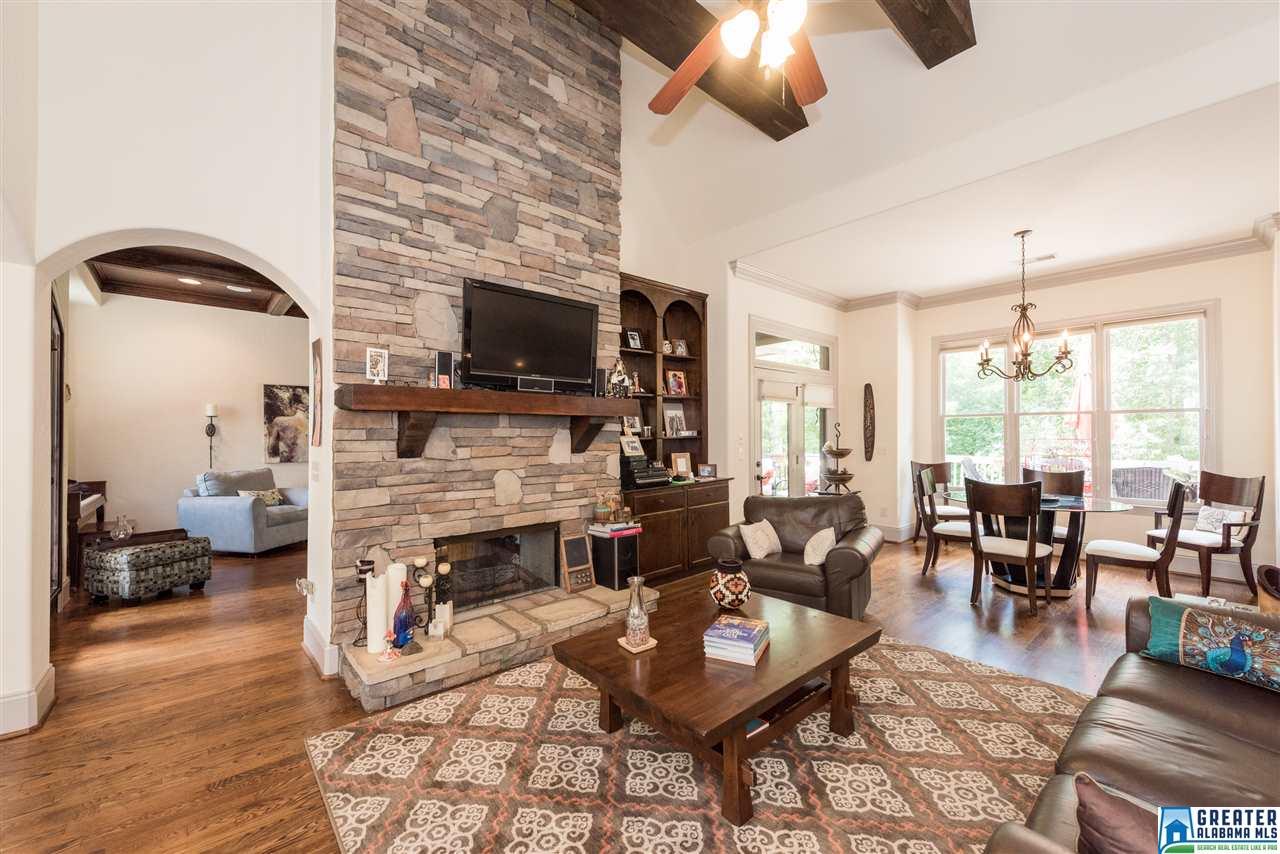 313 NORMANDY LN, Chelsea, AL 35043