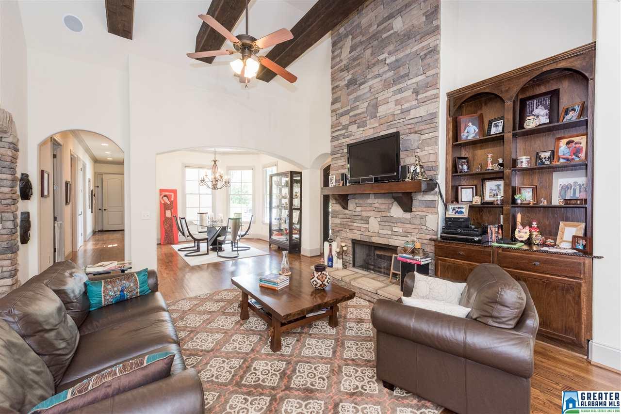 313 NORMANDY LN, Chelsea, AL 35043