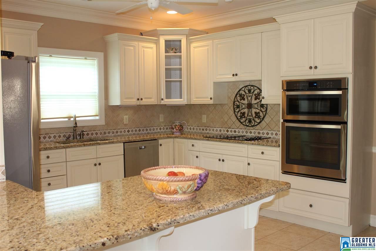 426 BRANCH LAKE DR, Chelsea, AL 35043