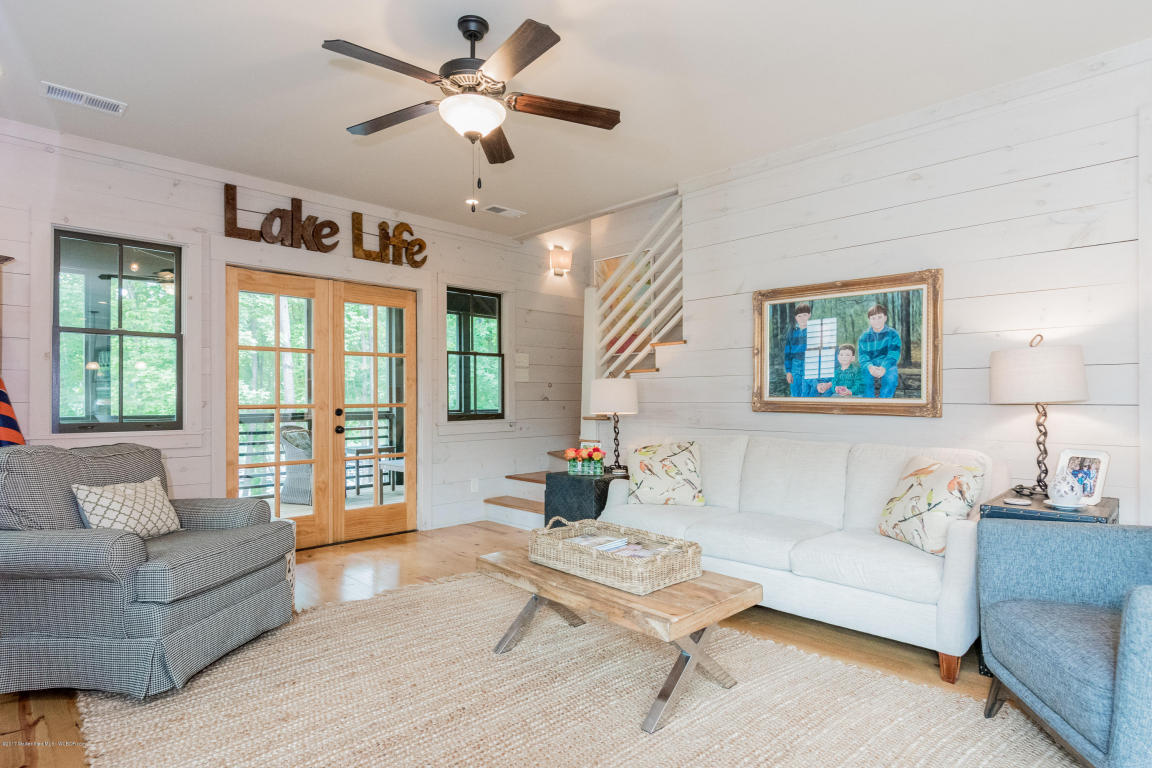 101 TURTLE POINT DR., Crane Hill, AL 35053